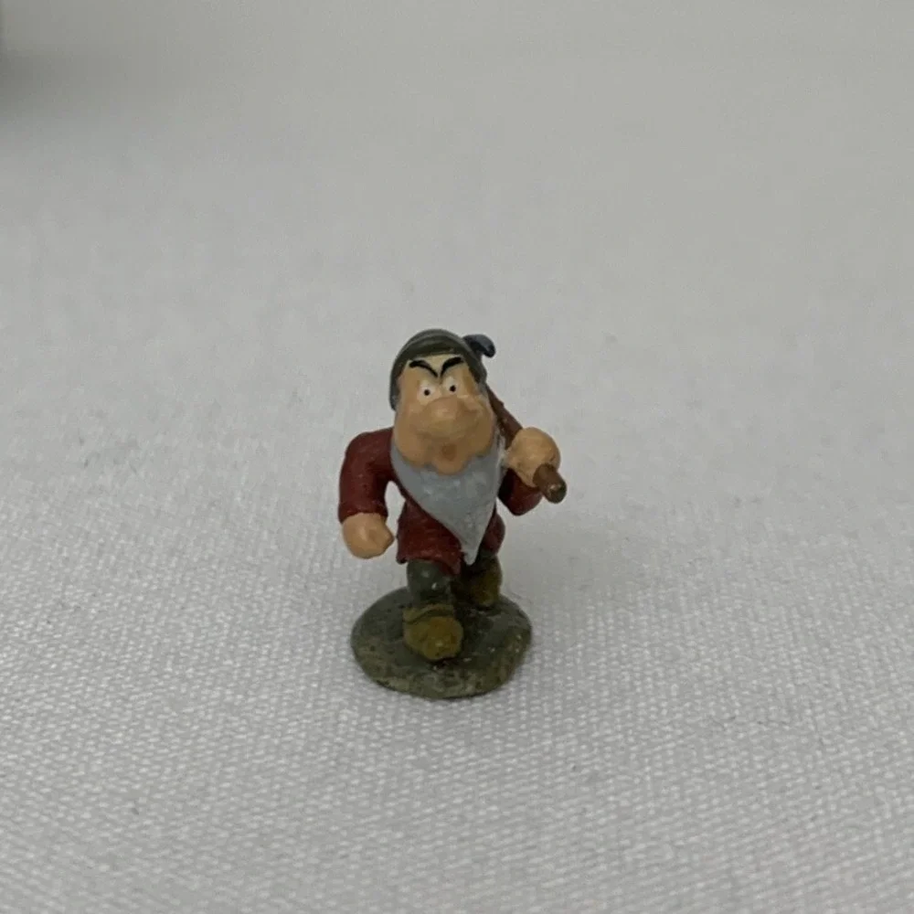 Disney Enchanted Places Grumpy / Seven Dwarves New In‎ Box WDDC